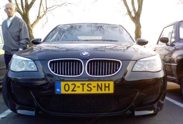 BMW M5 E60 2005