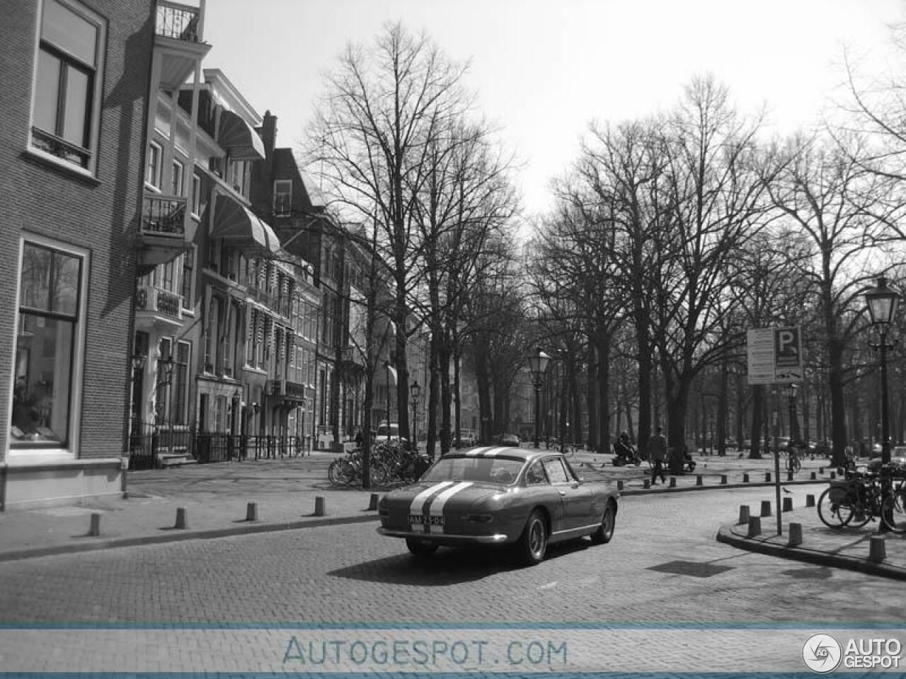 Ferrari 330 GT 2+2 Series I