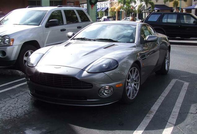 Aston Martin Vanquish S