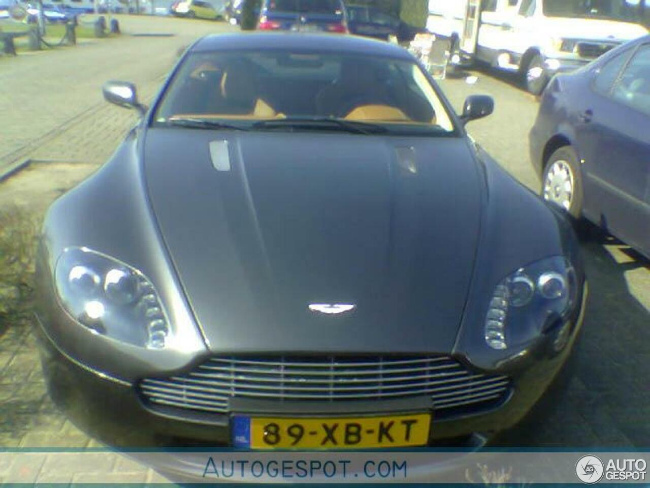 Aston Martin V8 Vantage