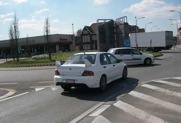 Mitsubishi Lancer Evolution IX