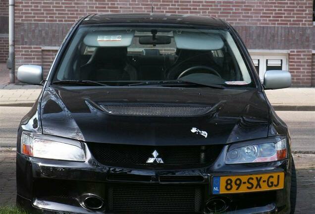 Mitsubishi Lancer Evolution IX