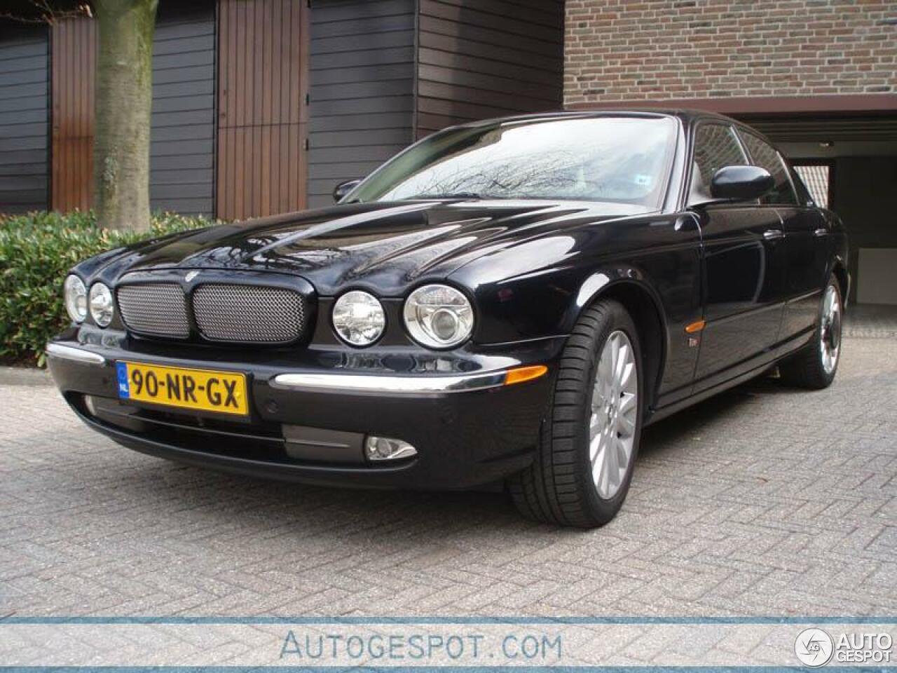 Jaguar XJR