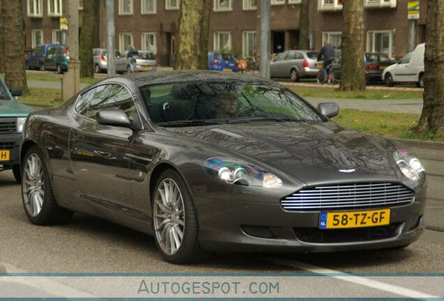 Aston Martin DB9