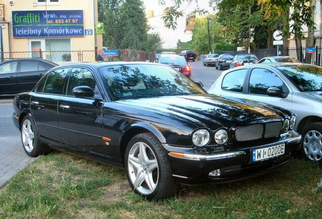 Jaguar XJR