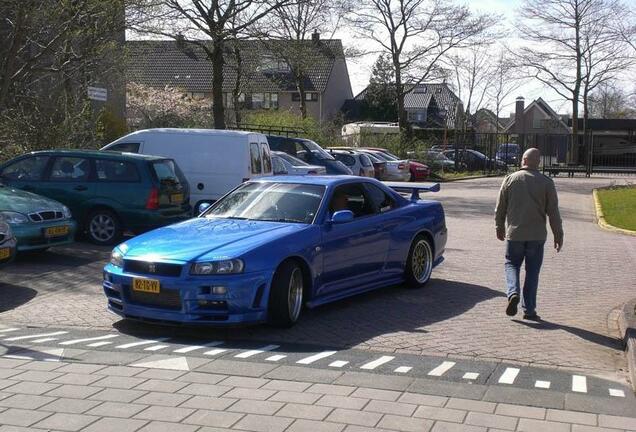 Nissan Skyline R34 GT-R V-Spec