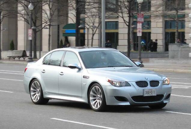 BMW M5 E60 2005