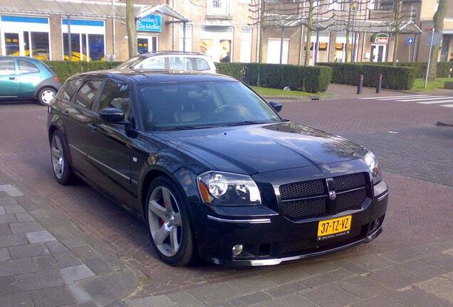 Dodge Magnum SRT-8