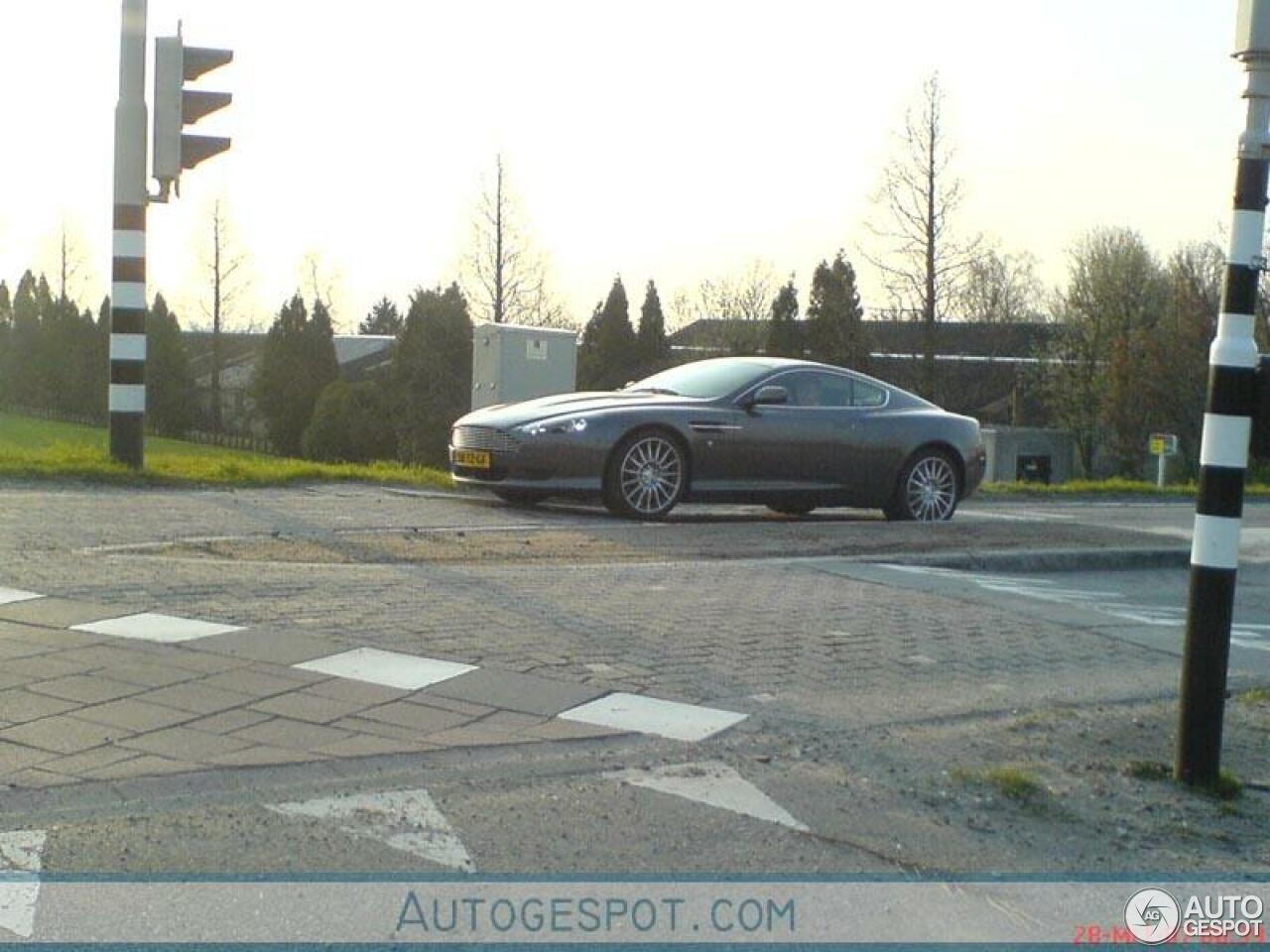 Aston Martin DB9