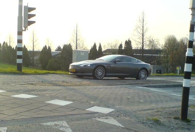 Aston Martin DB9