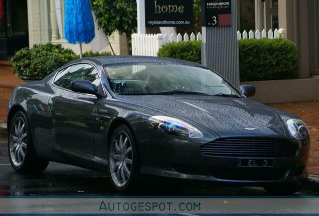 Aston Martin DB9