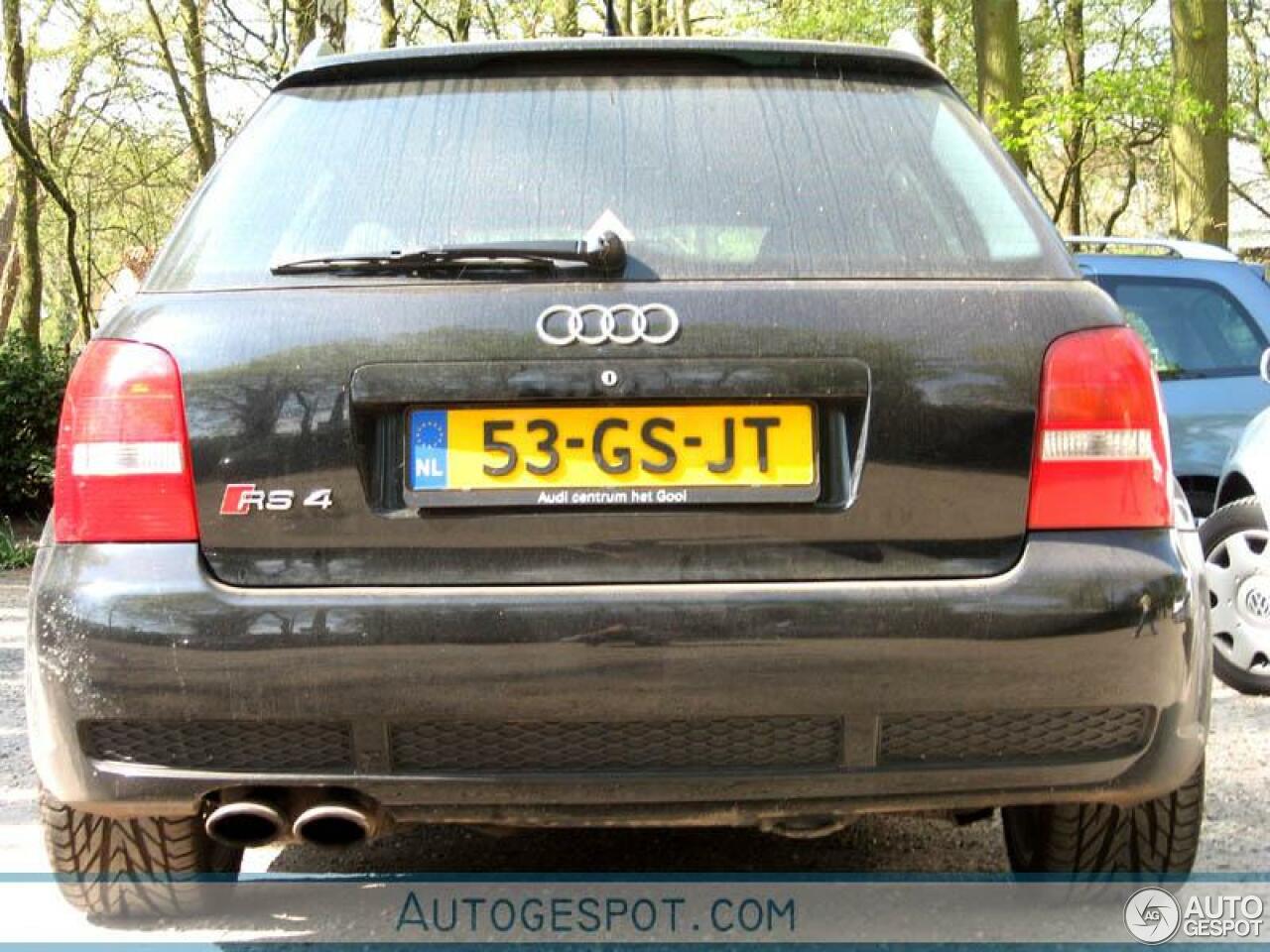 Audi RS4 Avant B5