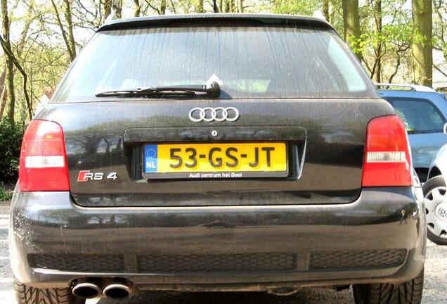 Audi RS4 Avant B5