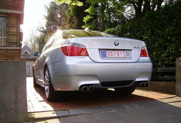 BMW M5 E60 2005