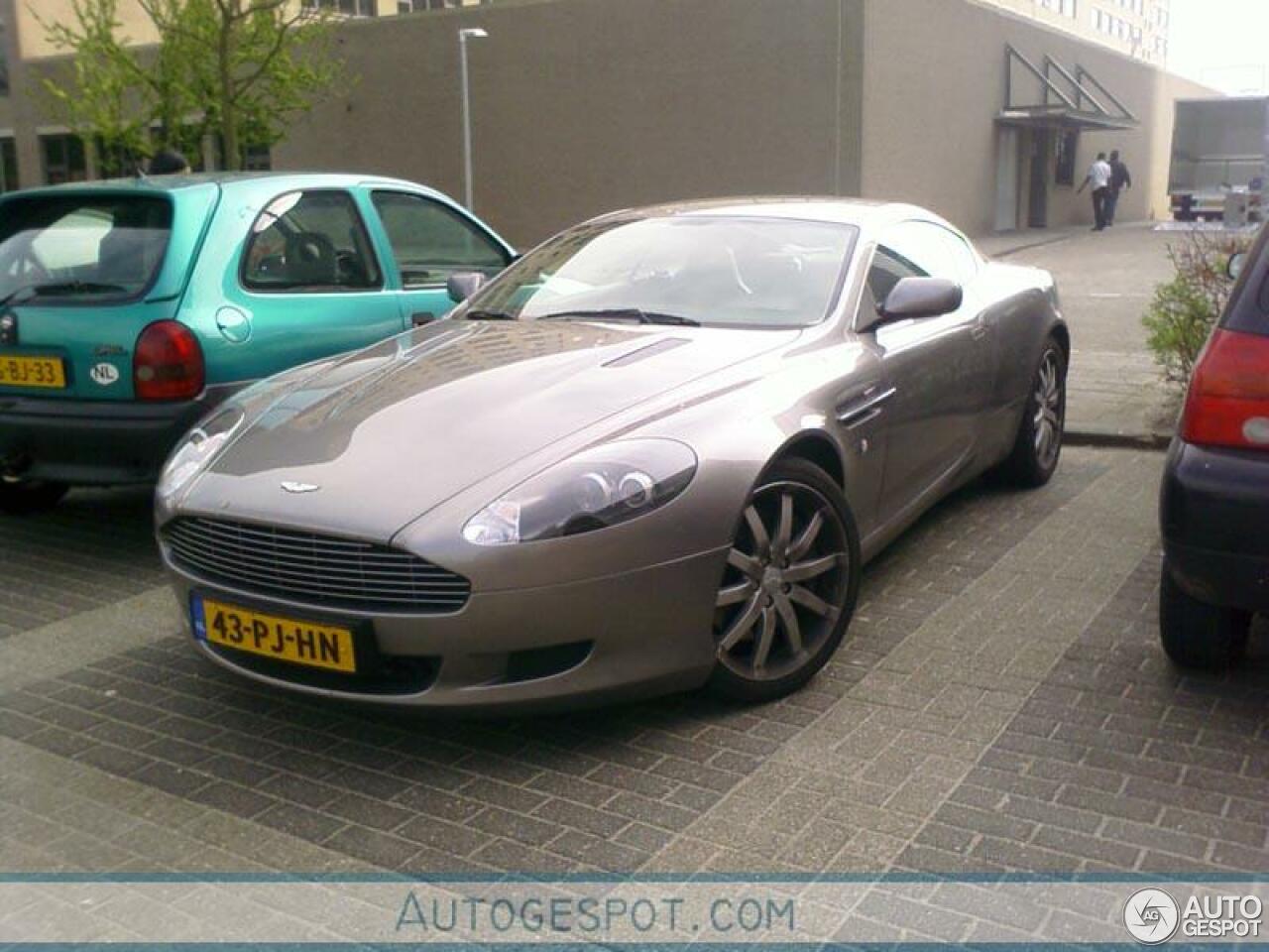 Aston Martin DB9