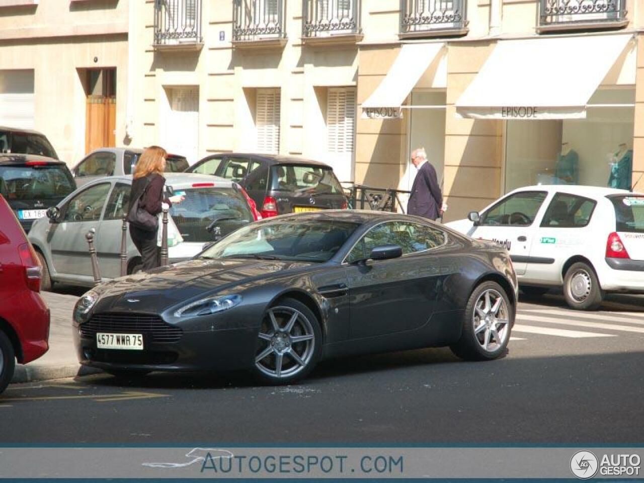 Aston Martin V8 Vantage