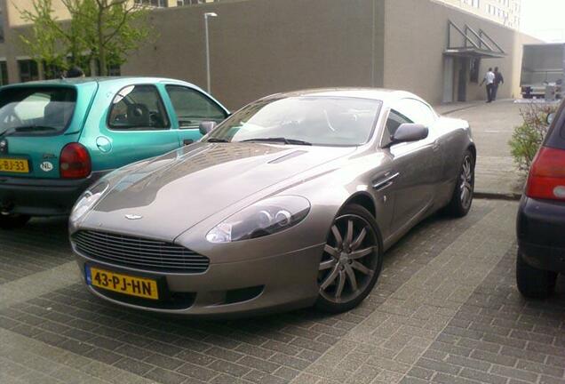 Aston Martin DB9