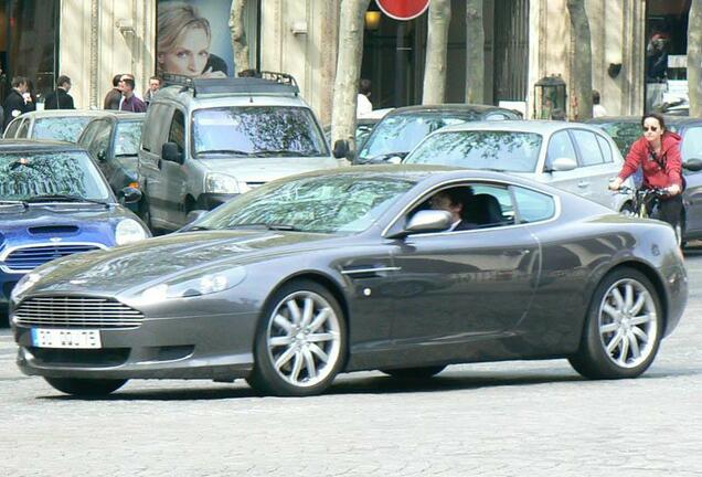 Aston Martin DB9