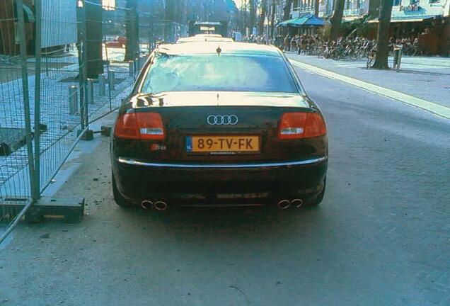 Audi S8 D3