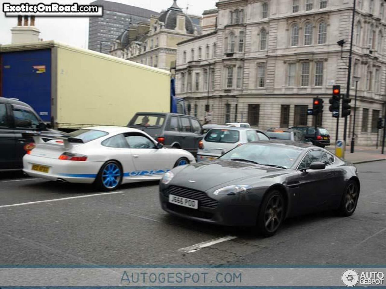 Aston Martin V8 Vantage