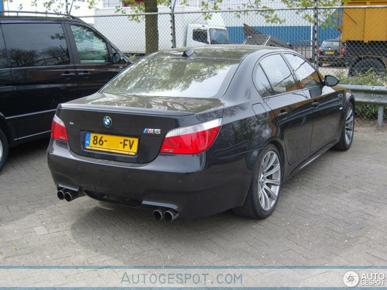 BMW M5 E60 2005