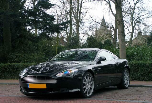 Aston Martin DB9