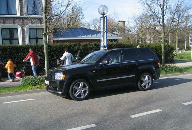 Jeep Grand Cherokee SRT-8 2005