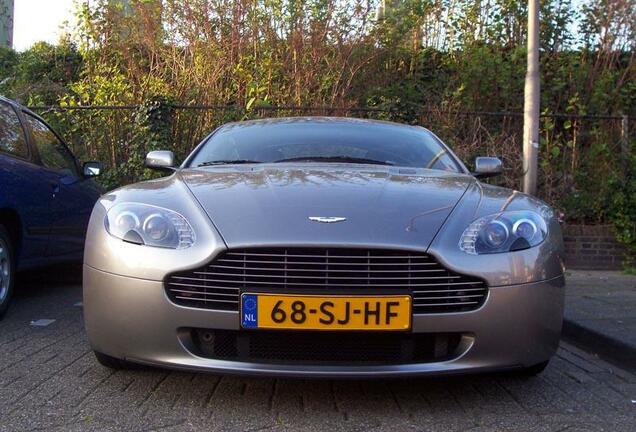 Aston Martin V8 Vantage