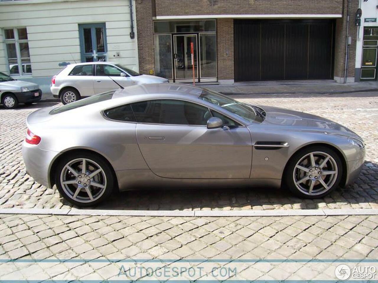 Aston Martin V8 Vantage