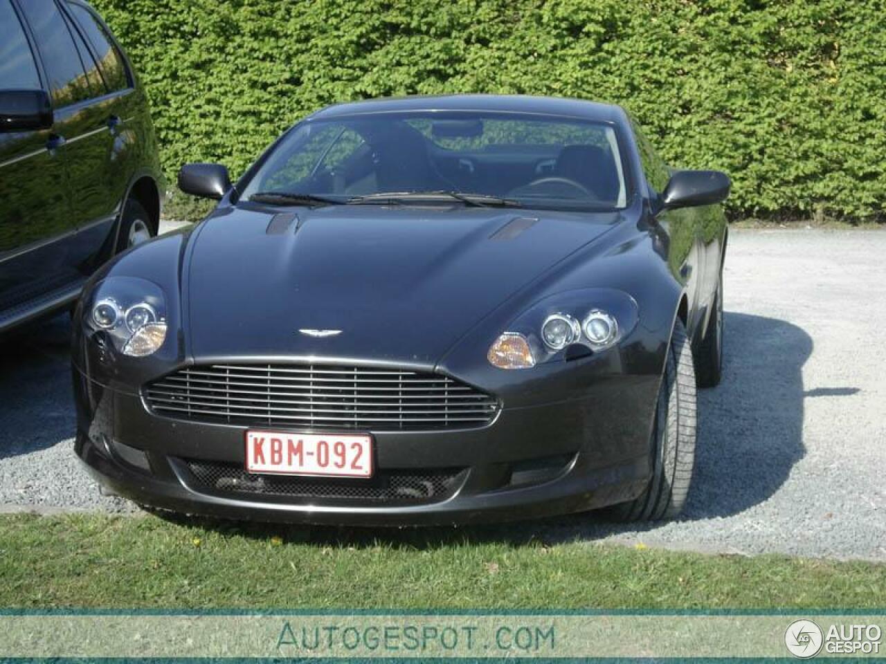 Aston Martin DB9