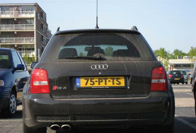 Audi RS4 Avant B5