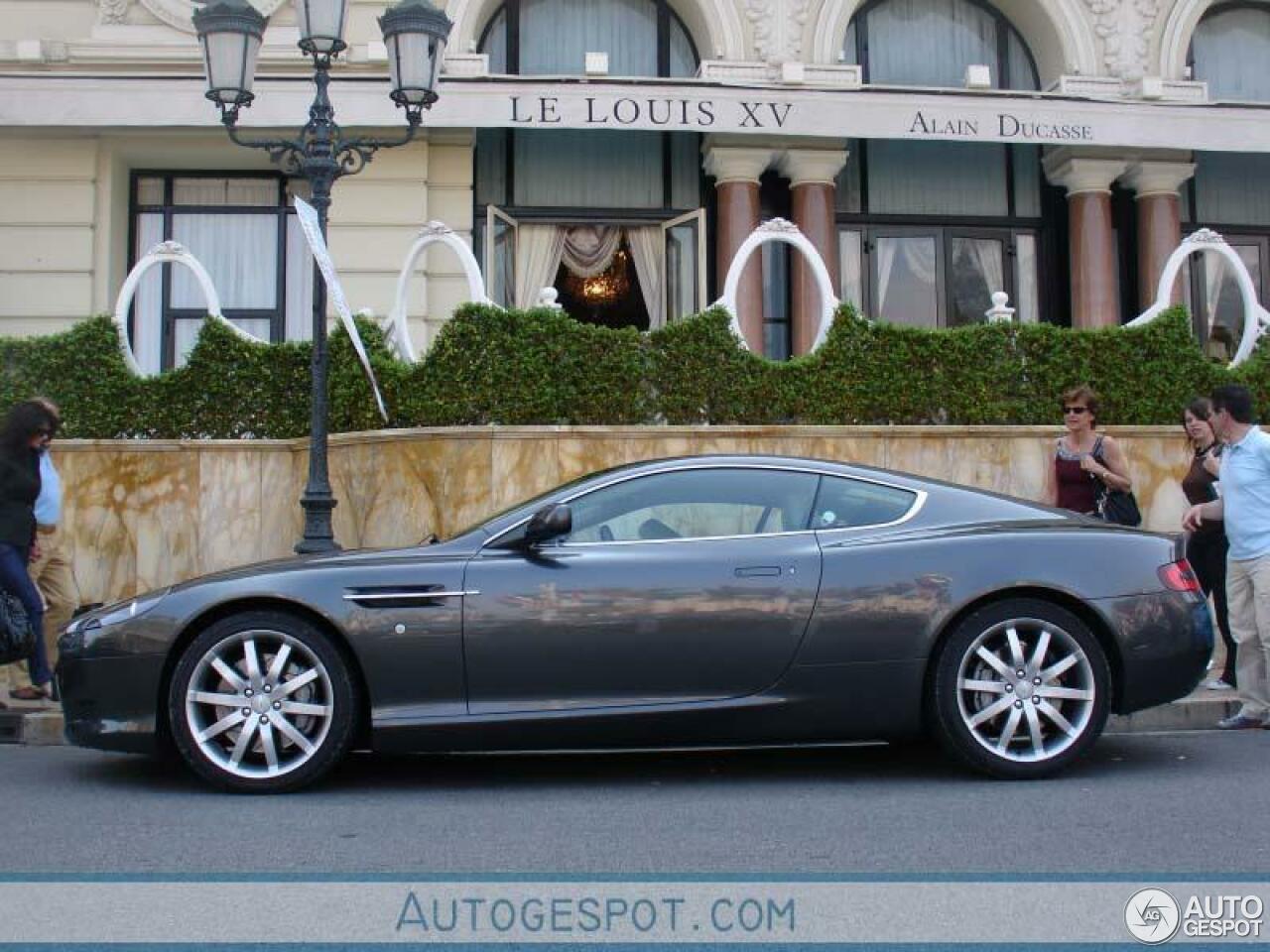 Aston Martin DB9