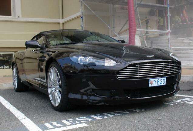 Aston Martin DB9 Volante