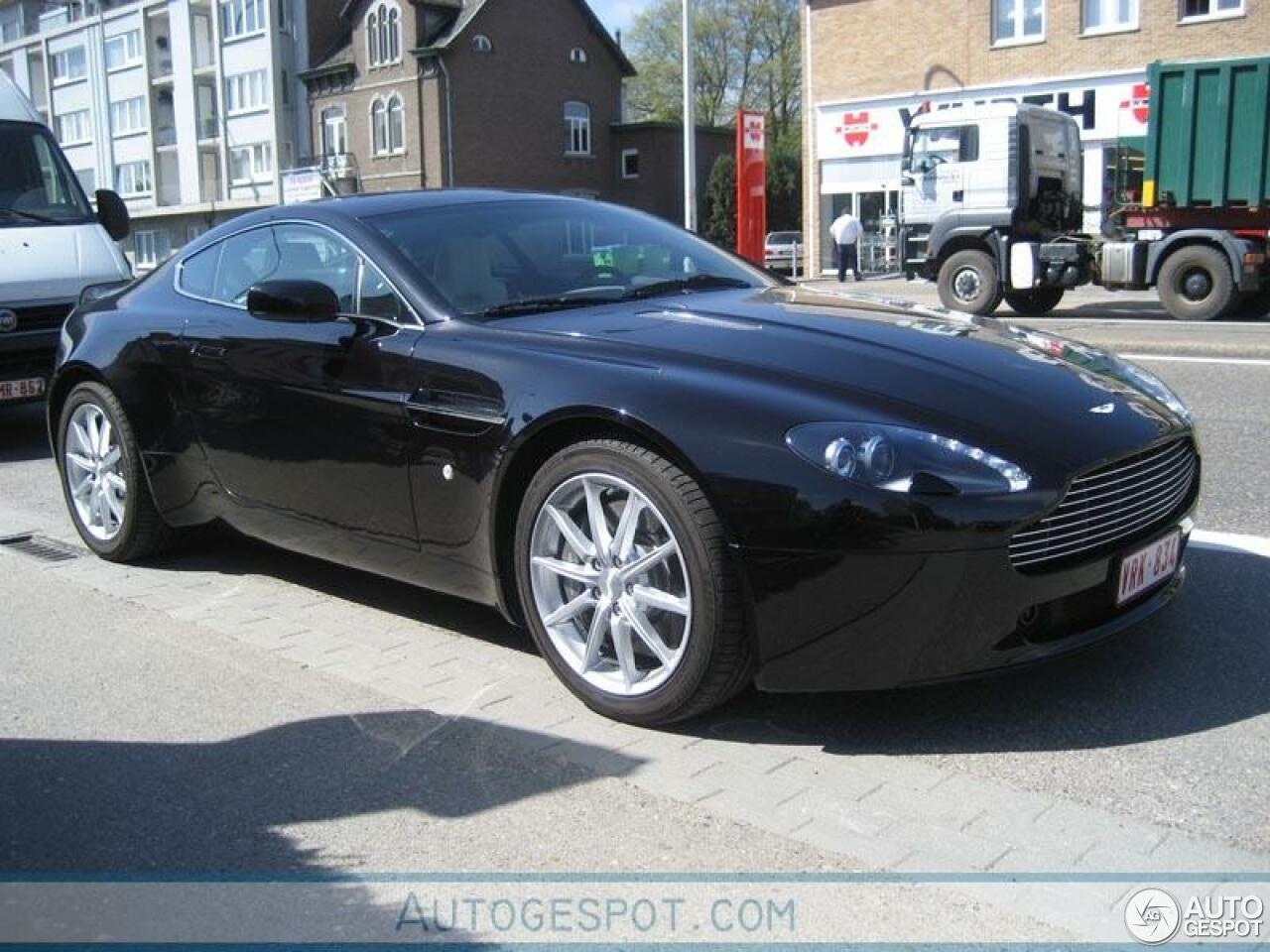 Aston Martin V8 Vantage