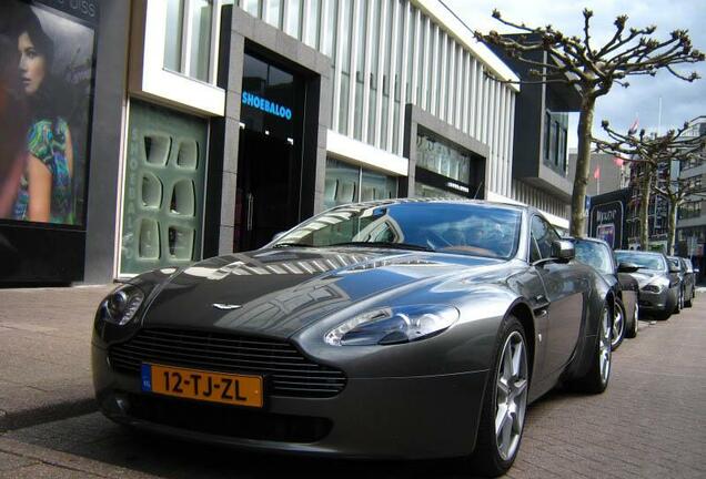 Aston Martin V8 Vantage