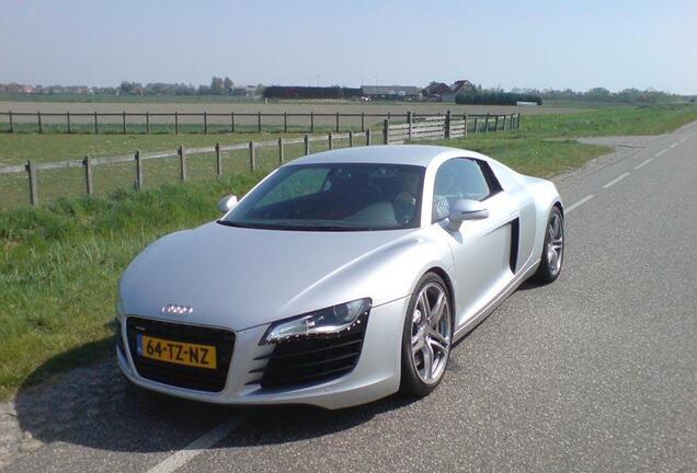 Audi R8