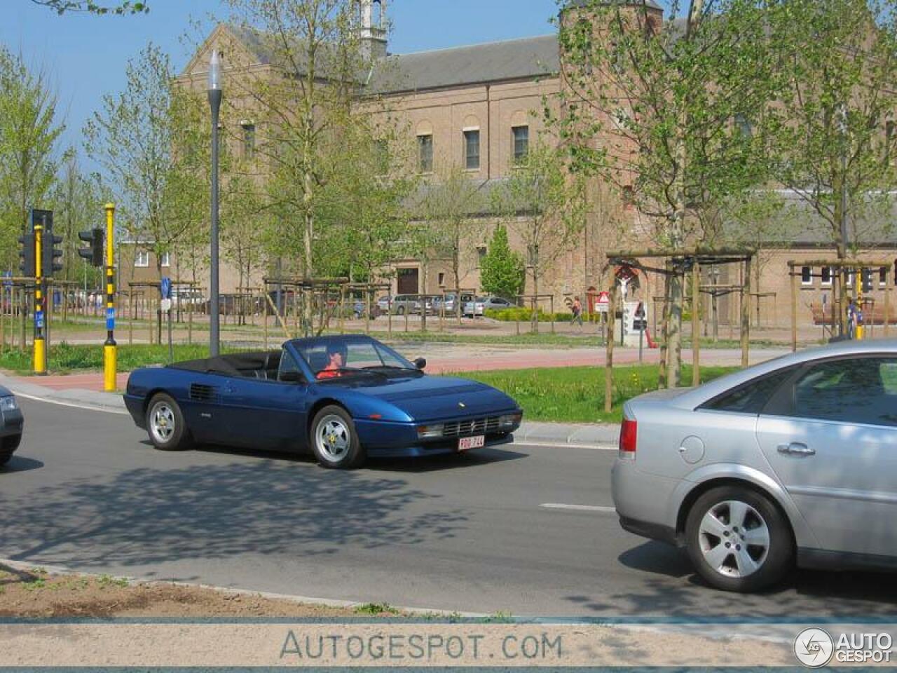 Ferrari Mondial T Cabriolet