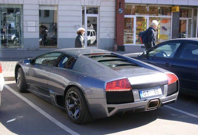 Lamborghini Murciélago LP640