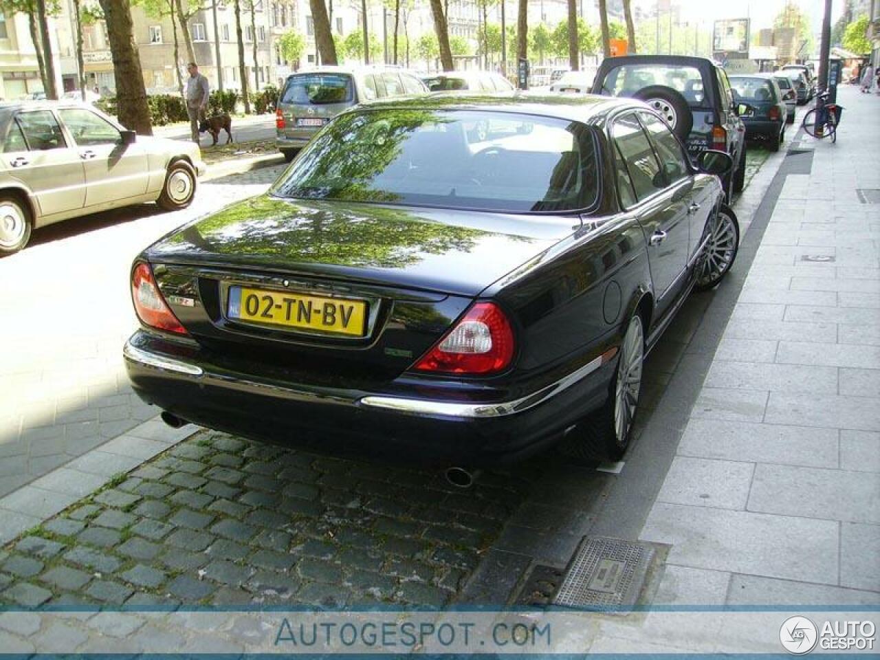 Jaguar XJR