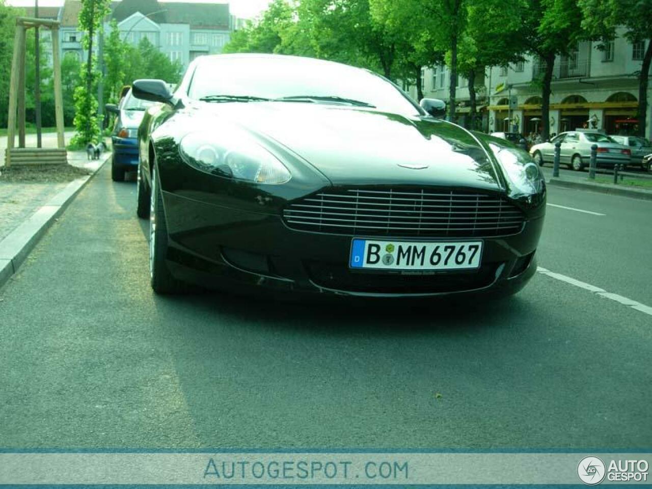 Aston Martin DB9