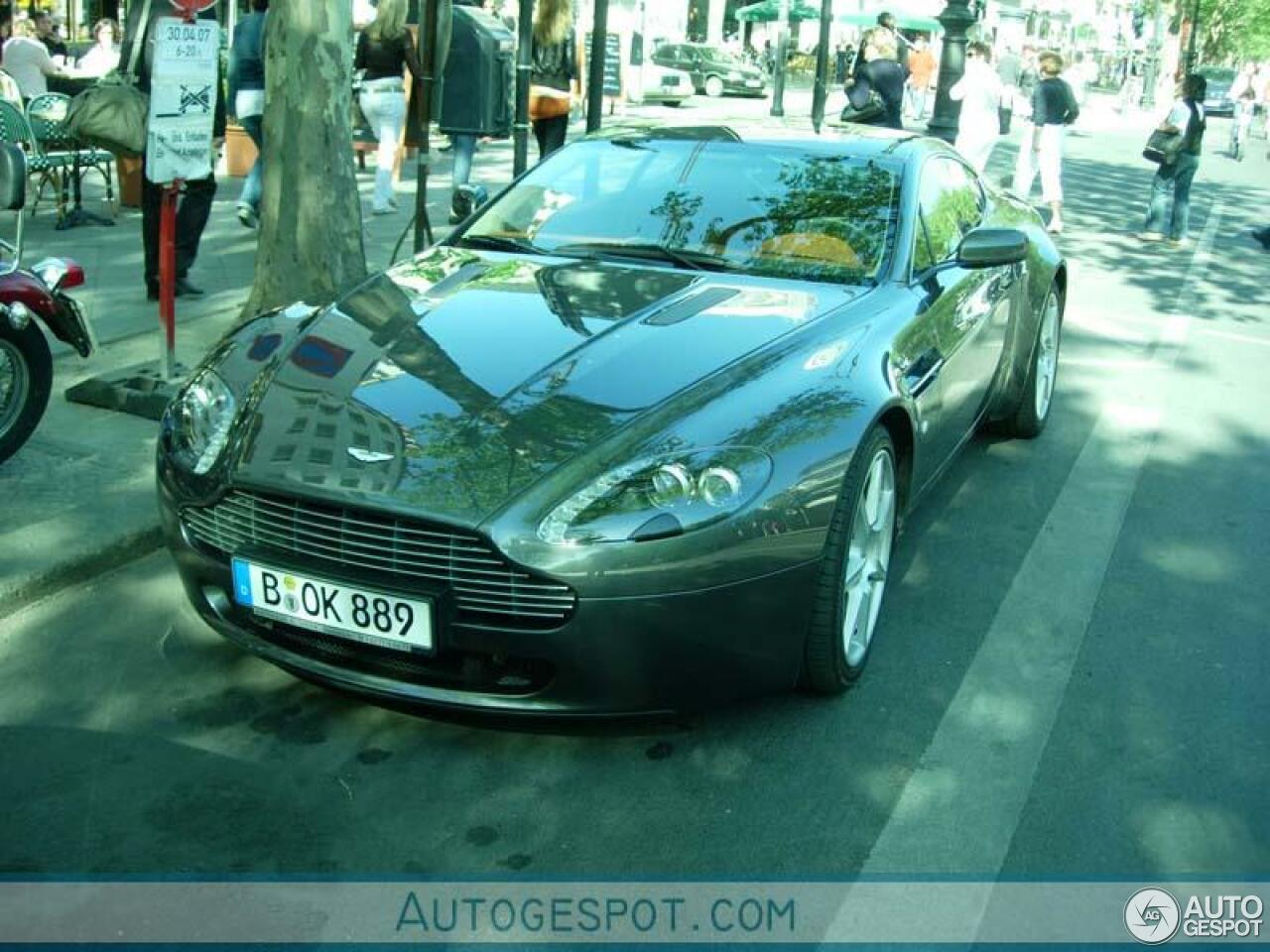 Aston Martin V8 Vantage