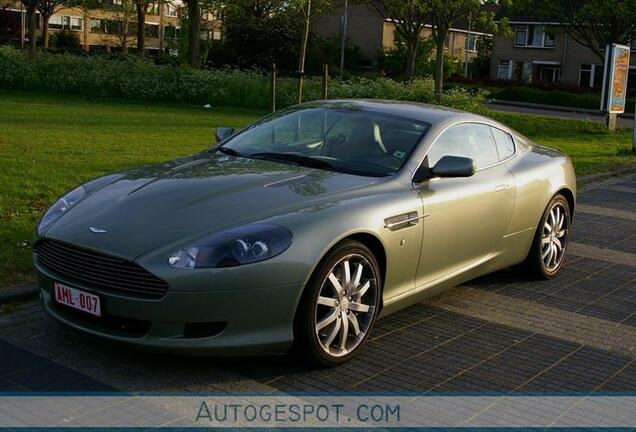 Aston Martin DB9