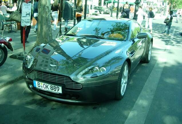 Aston Martin V8 Vantage