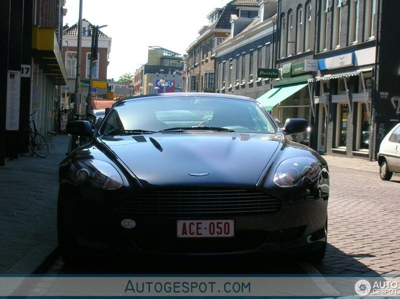 Aston Martin DB9 Volante