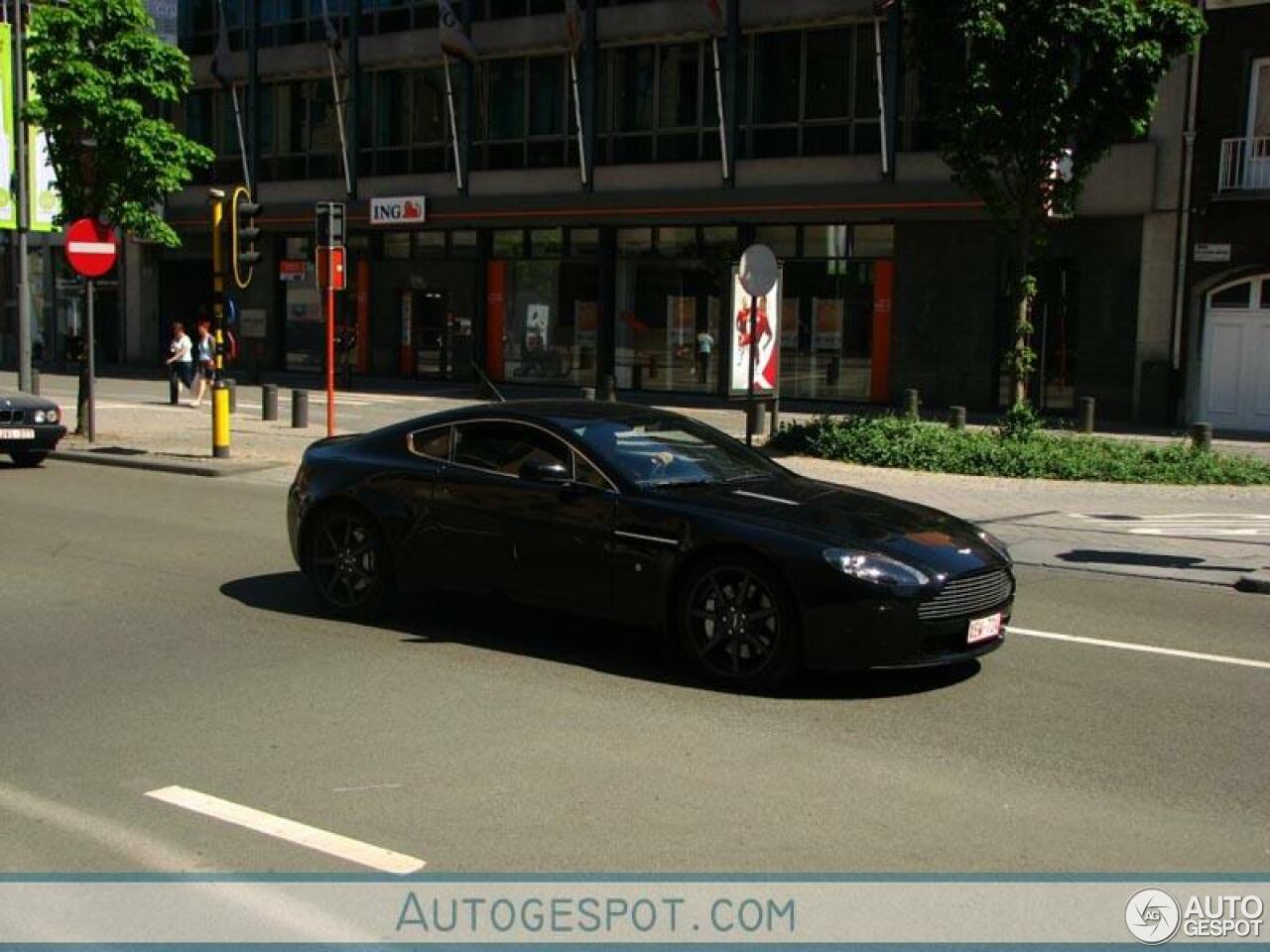 Aston Martin V8 Vantage