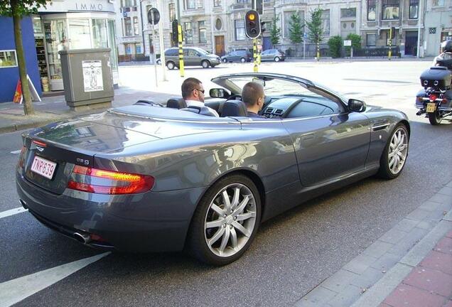 Aston Martin DB9 Volante