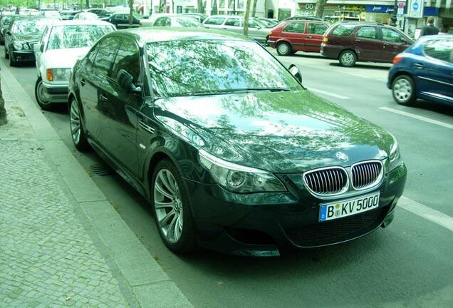 BMW M5 E60 2005