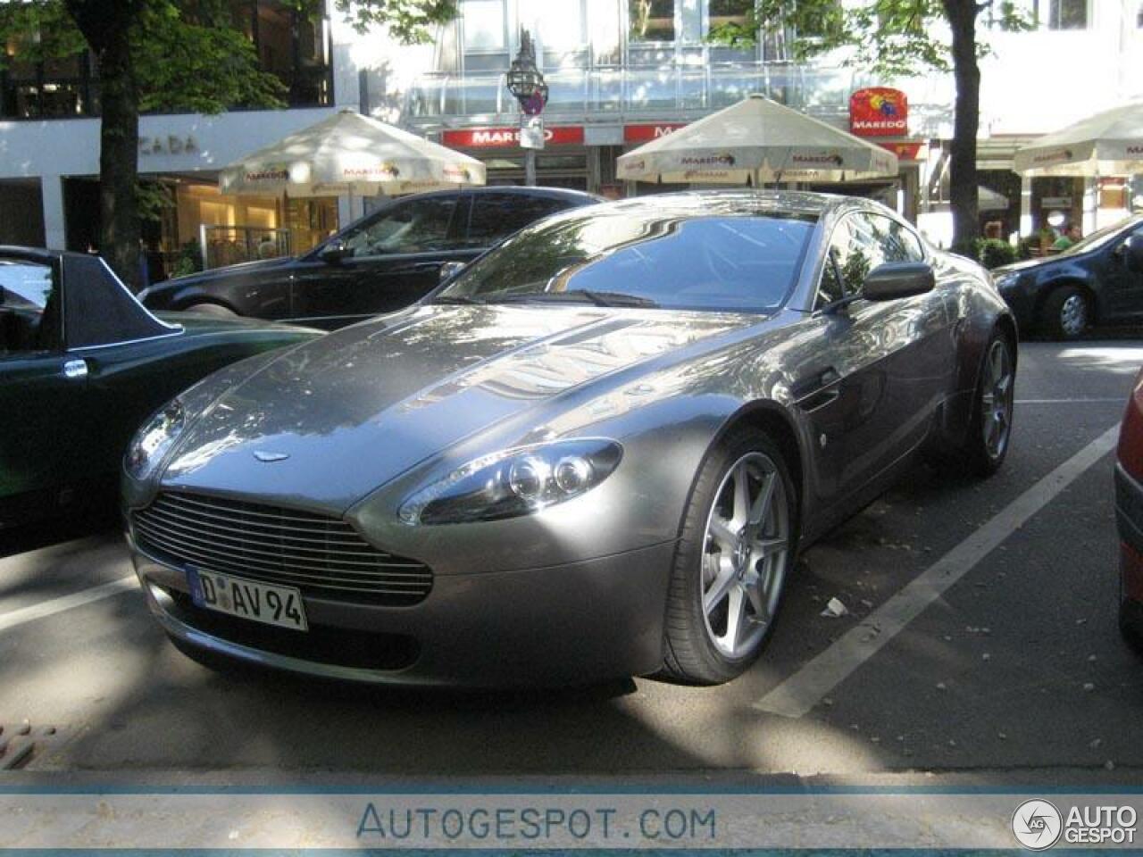 Aston Martin V8 Vantage