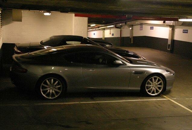 Aston Martin DB9