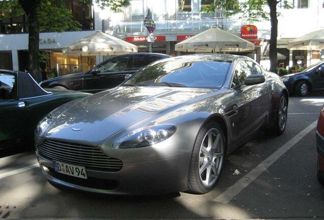 Aston Martin V8 Vantage